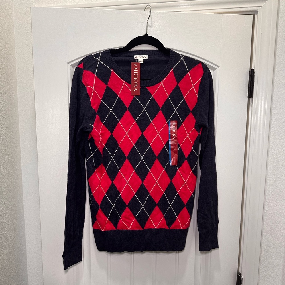 Merona sweater from Target pink blue and white argyle size large
